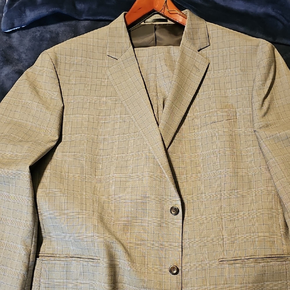 Geoffrey Beene Tan Plaid Blazer